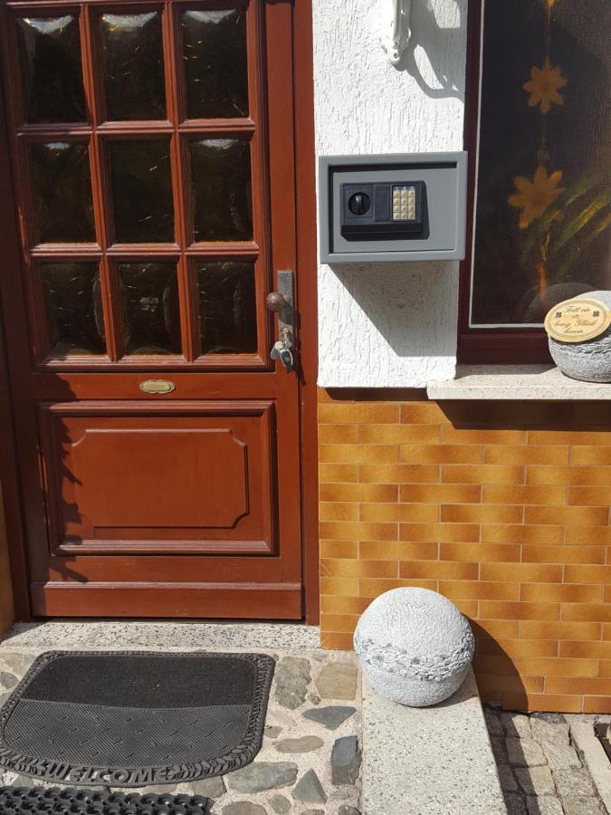 Monteurwohnung Aroba Fehrenbach Esterno foto